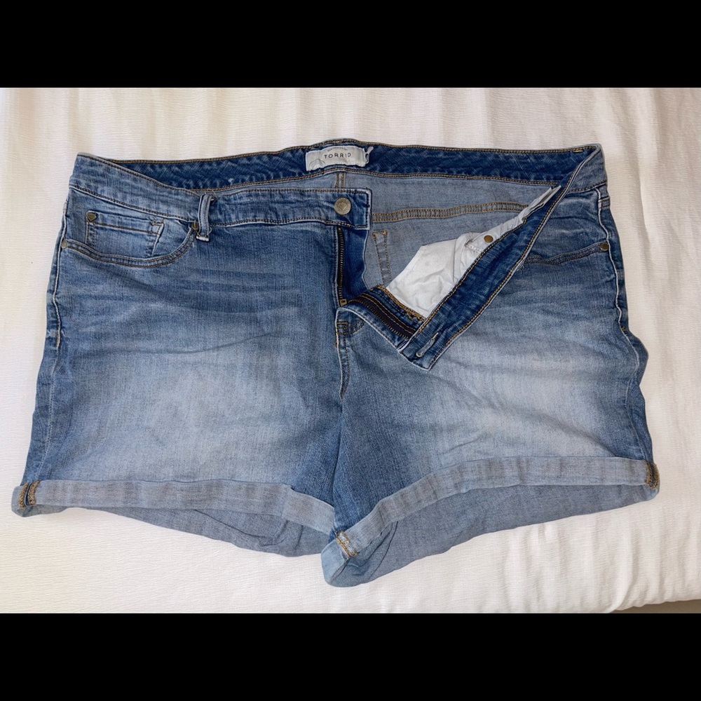 Torrid Jean Shorts. Size 26